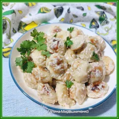 Пельмени жаренные в сметане
