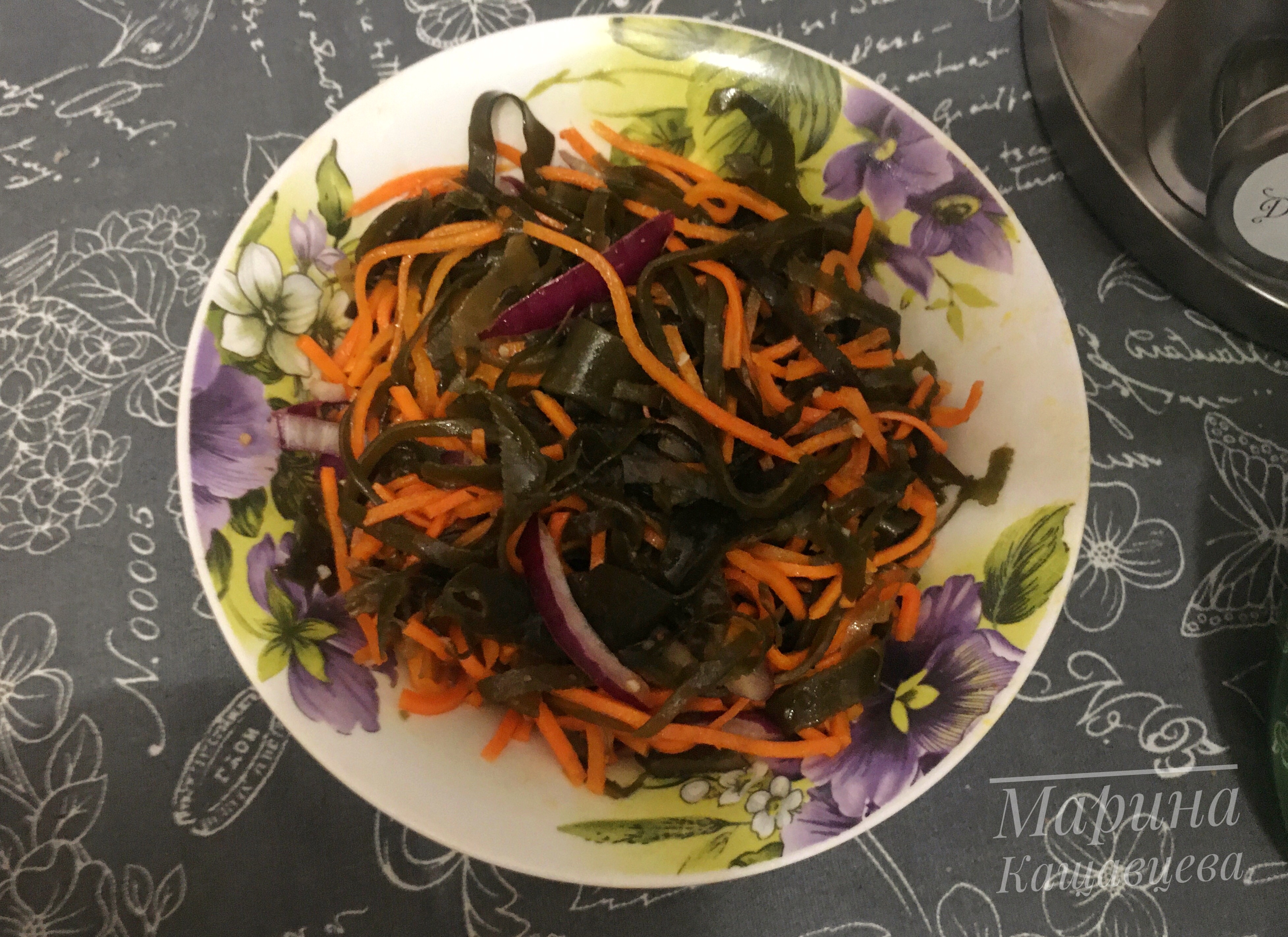 Салат из морской капусты с морковью 