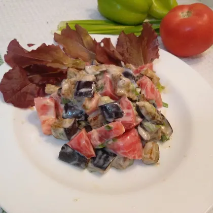 Вкусный летний салат с баклажанами