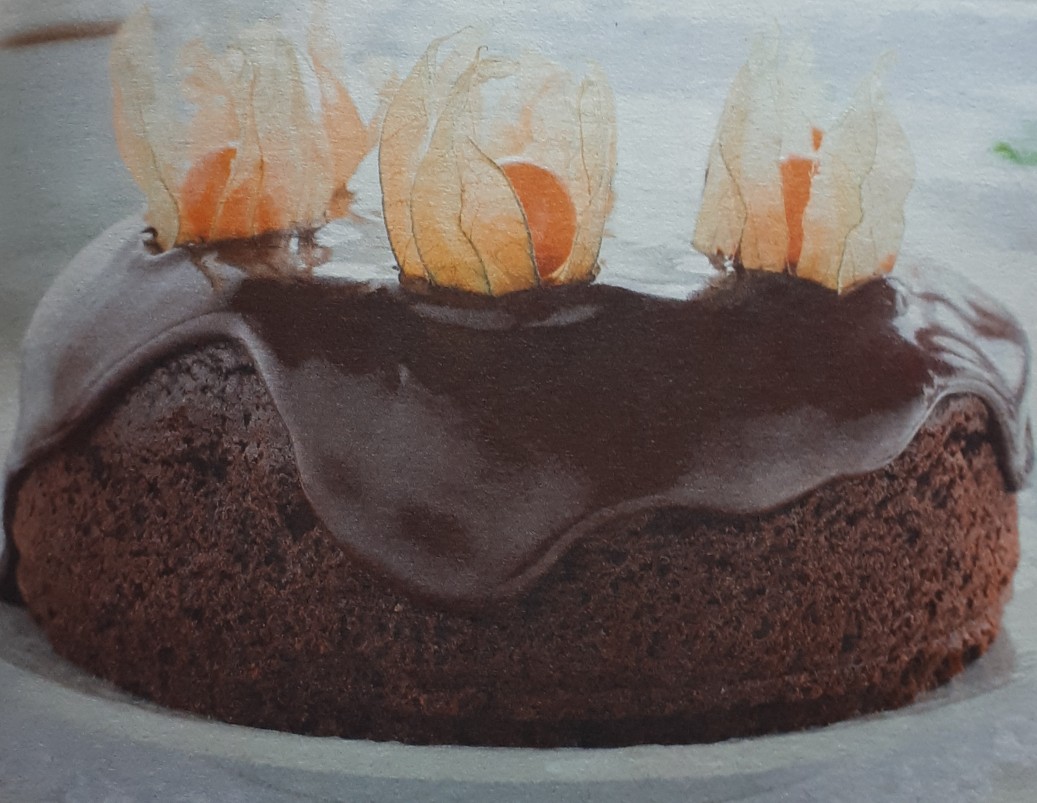 Липкий шоколадный пирог – рецепт главного десерта к чаю в Швеции (фото)