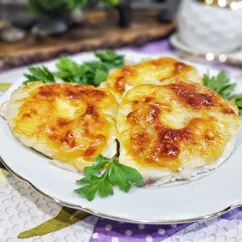 Куриные отбивные с ананасом и сыром 
