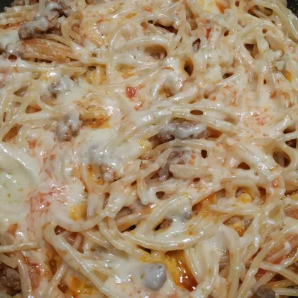 Спагетти в мясном соусе