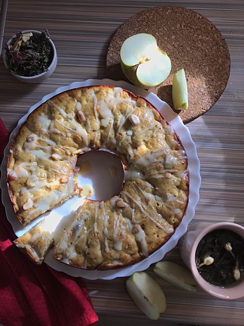Яблочный пирог с орешками