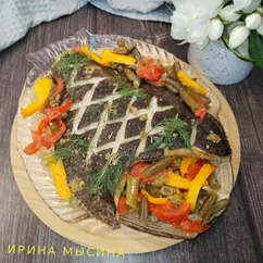 Камбала в духовке с овощами