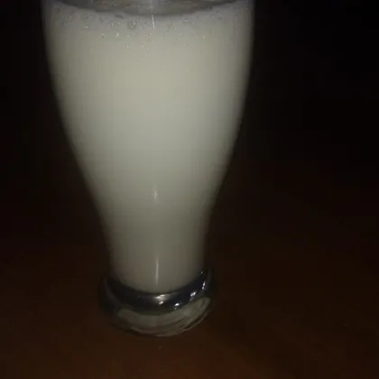 Бананово-молочный коктейль!