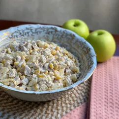 Салат с курицей, ананасом и сыром 🧀