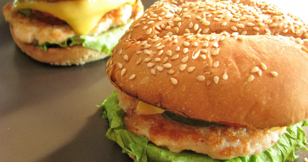 Сочный куриный бургер рецепт с фото пошаговый от Олеся Ревус - Овкусе.ру