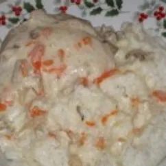 Нежная курочка под сметанно-молочным соусом