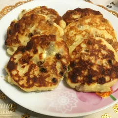 Сырники с изюмом и бананом 