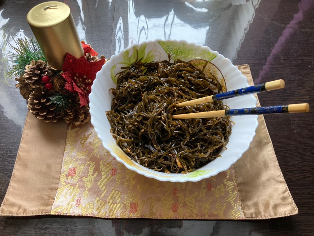 Салат из морской капусты