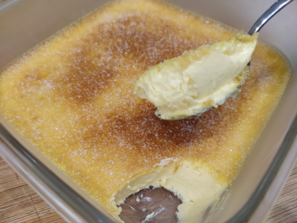 Десерт "Крем - брюле" из сливок