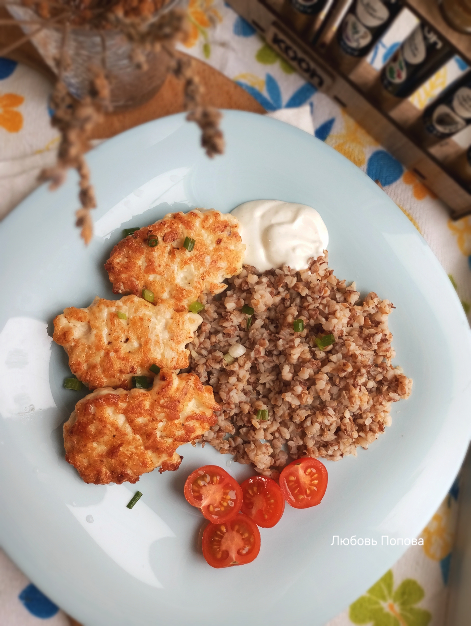 Рубленые куриные котлеты с рисовой мукой