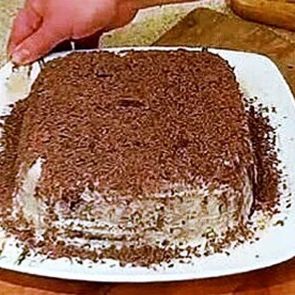 Шоколадный бисквитный торт в микроволновке