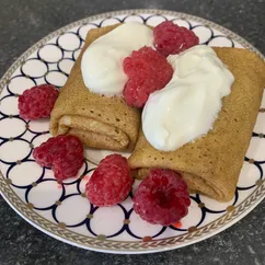 Блинчики с творогом и изюмом