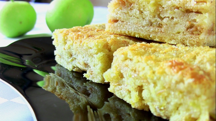 Насыпной пирог с яблоками