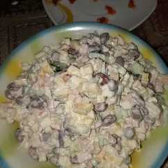 Салат с фасолью