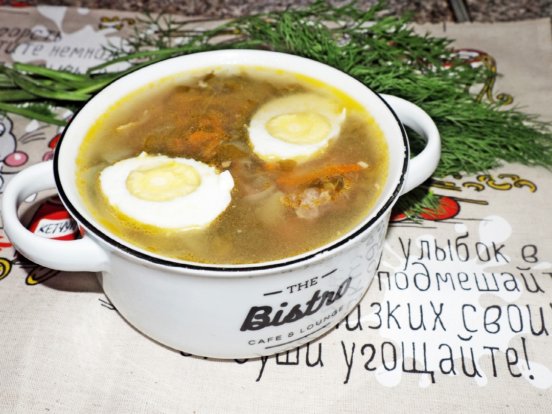 Летний суп с щавелём и крапивой