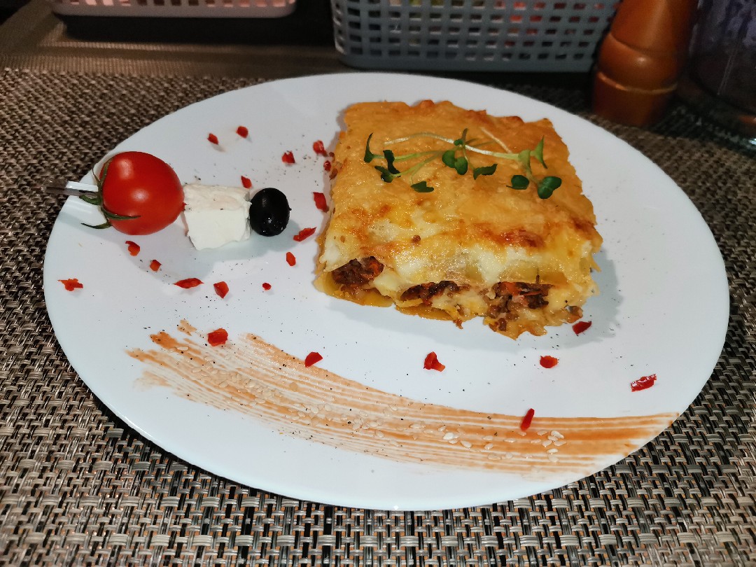 Каннеллони с мясной начинкой
