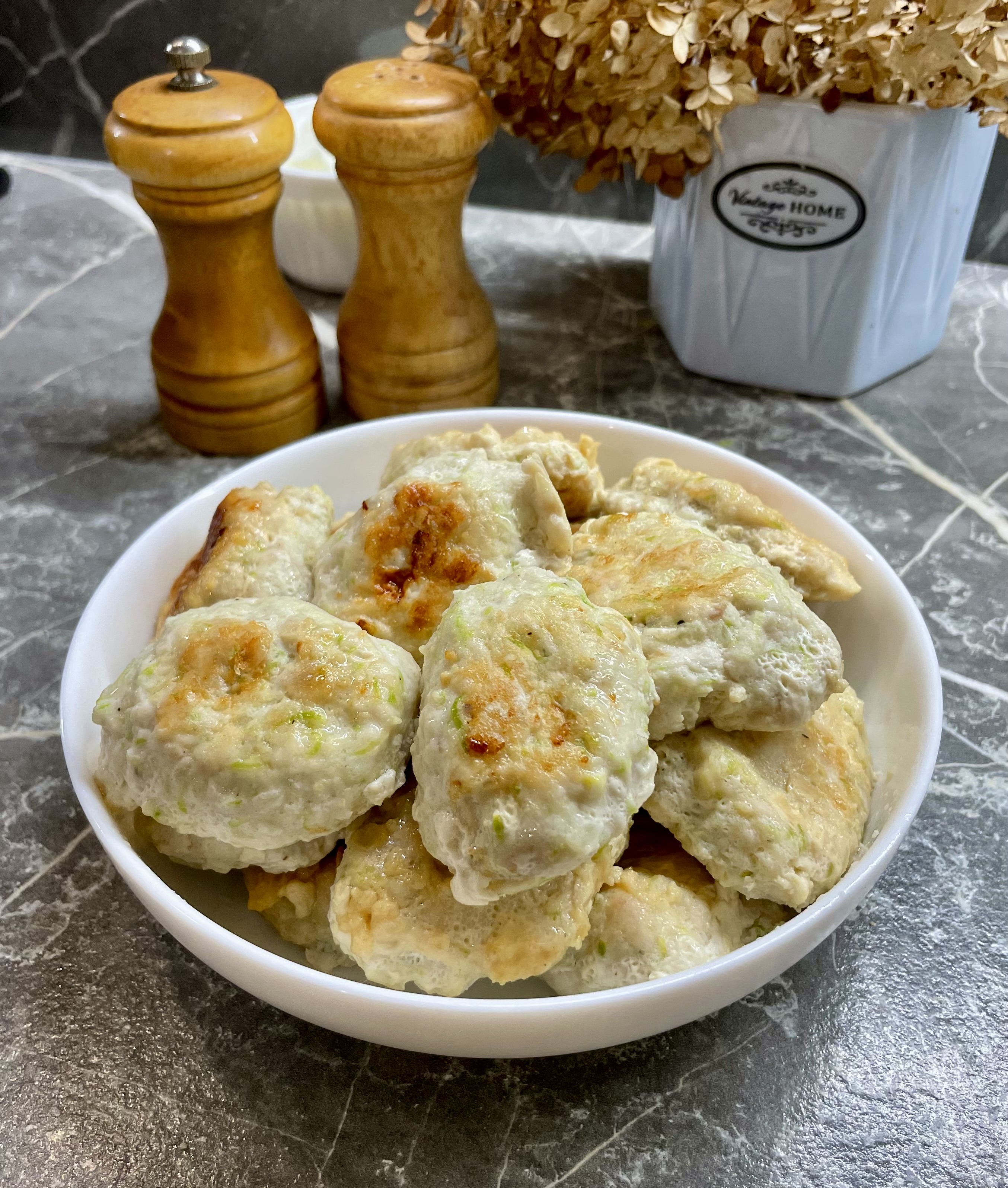 Сочные куриные котлеты с кабачком 