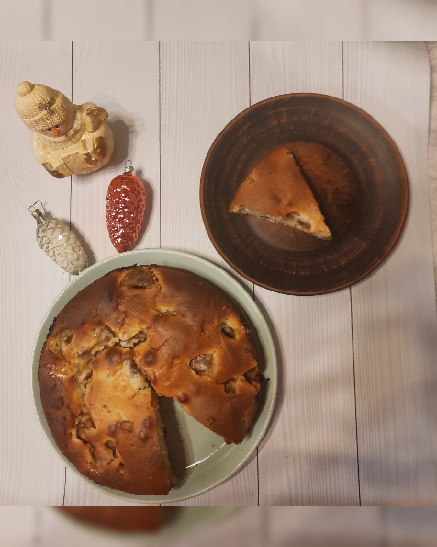Шарлотка с грушами