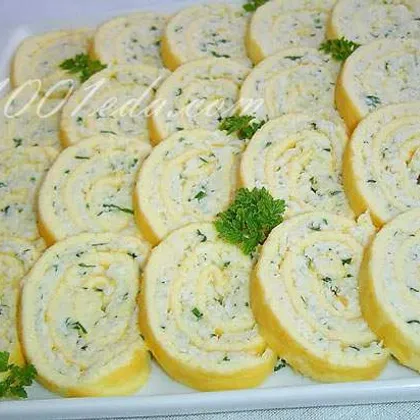 Яичный рулет с сыром и зеленью: рецепт с пошаговым фото