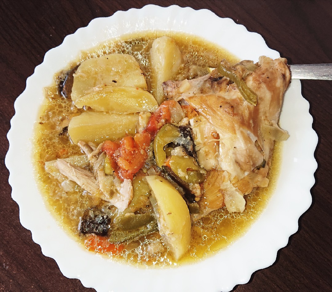 Овощи с окорочками