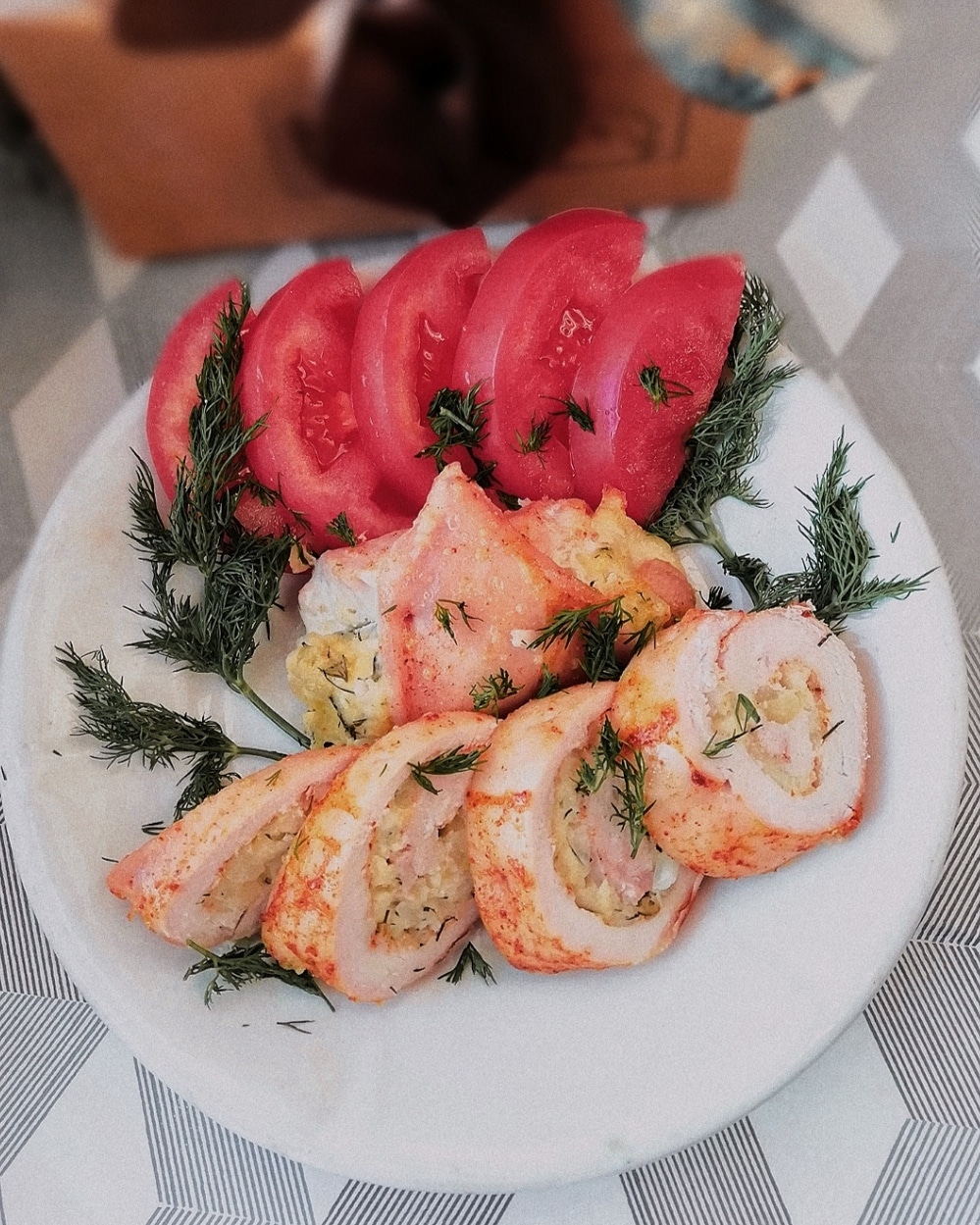 Рулетики из курицы с творогом