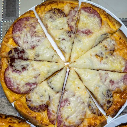 Пицца на мексиканской лепешке Тортилья