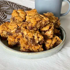 Блонди с грецкими орехами и шоколадом