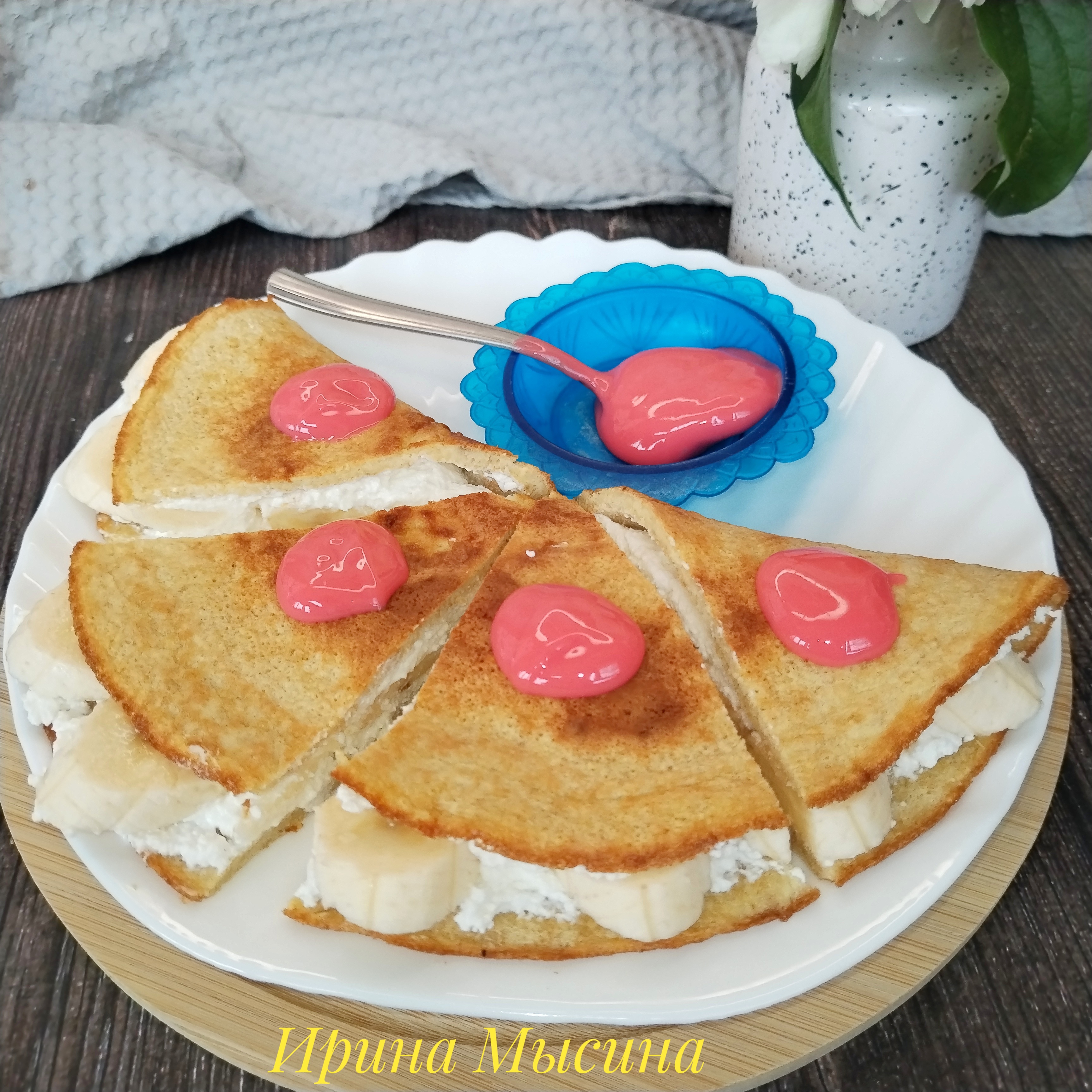 Овсяноблин с бананом и творогом 