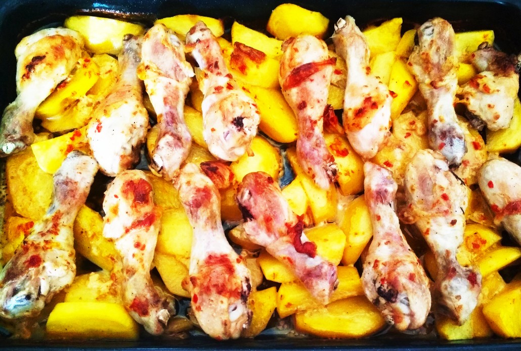 Куриная голень с картошкой