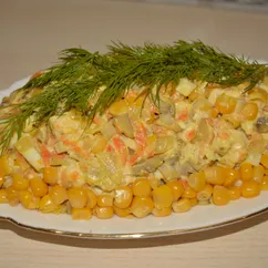 Салат из куриного филе и консервированной кукурузы