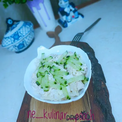 Салат 🥗 с курицей 🐔 и яичными блинчиками 🥚