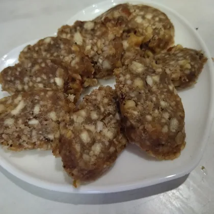 Колбаски десертные с маком и орехами