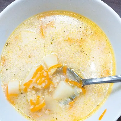 Сырный суп с пшеном