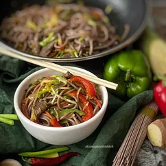 🍜Лапша соба с овощами и сердечками индейки в ВОКе