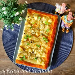 Пирог с грушами и сыром