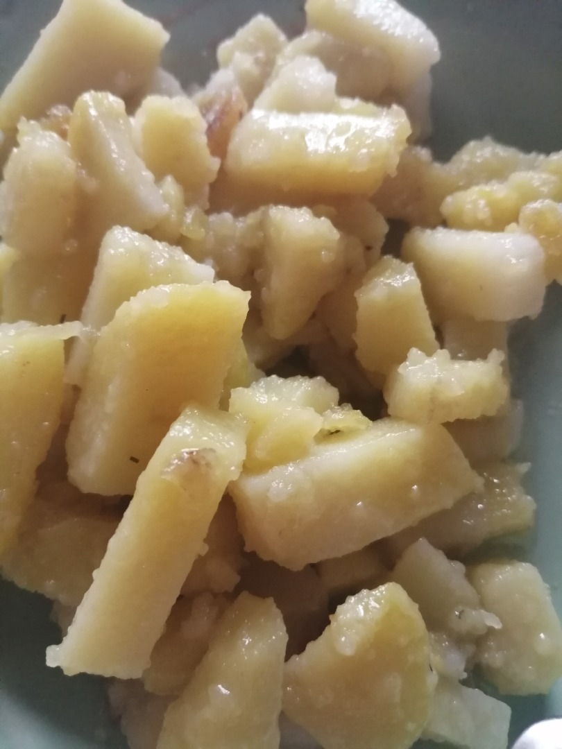 Картофель по-деревенски с чесноком и укропом