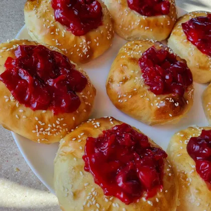 Булочки с  чизкейком и вишней 🍒