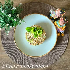 Салат из чечевицы с кальмаром