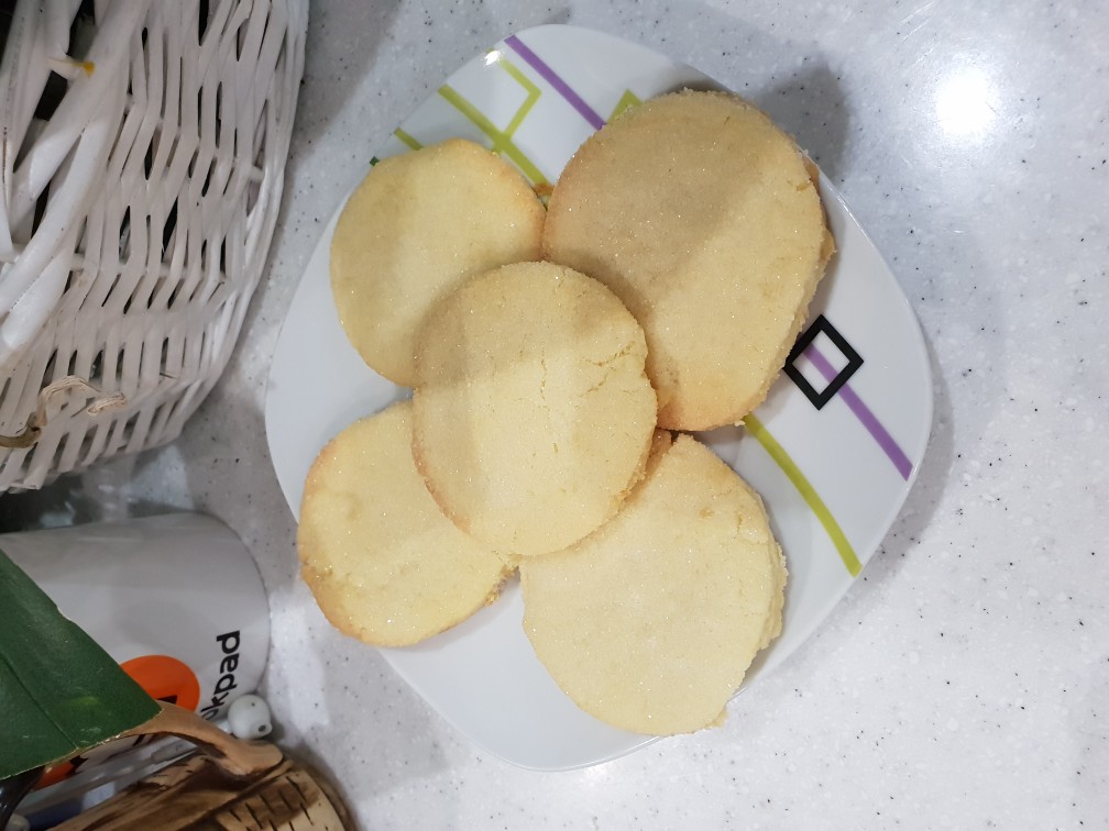 Молочный коржик