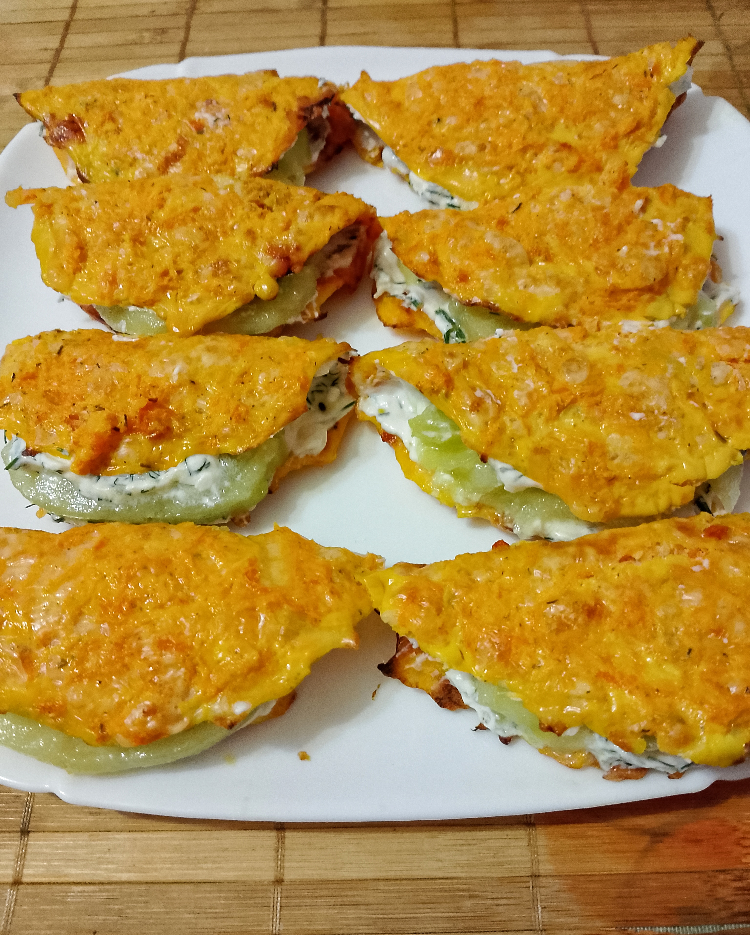 Морковно-сырные лепёшки с киви