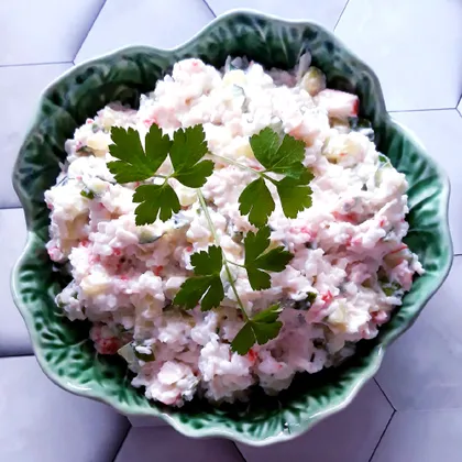 Салат с крабовыми палочками 🥗