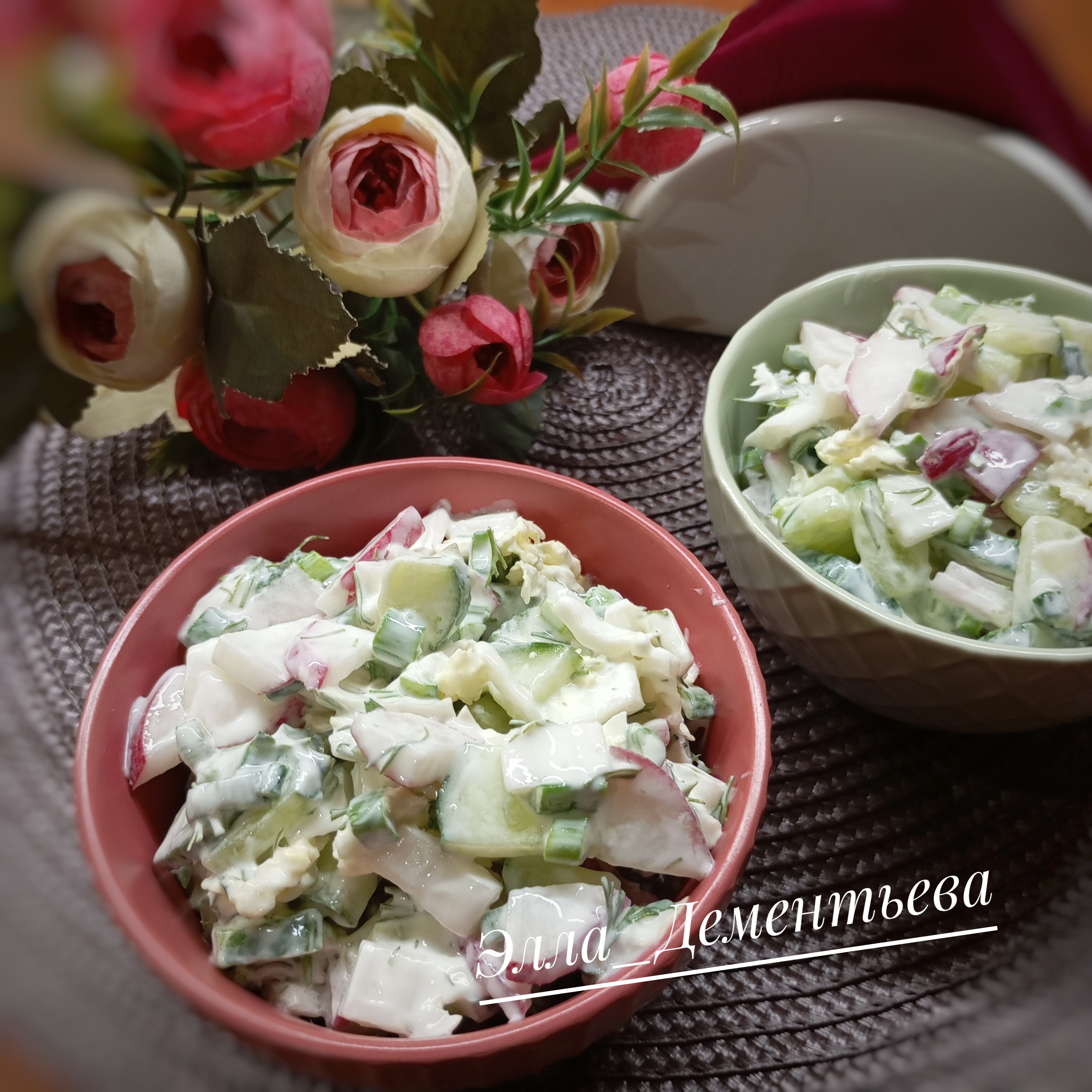 Салат с редисом, огурцом и пекинской капустой