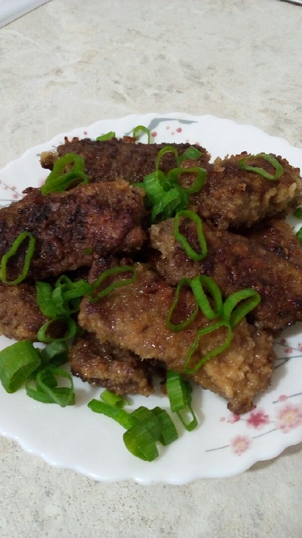 Печень жареная с чесноком