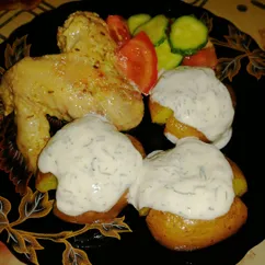 Картофель с соусом