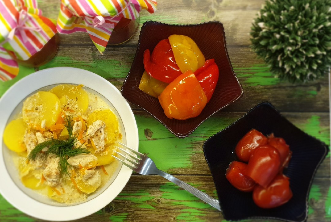 Картофель в сметанно-лимонном соусе с курицей