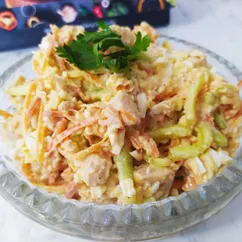 Салат с копчёной курицей и корейской морковью