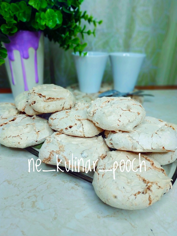 Песочное печенье с безе и орехами – пошаговый рецепт с фото на instgeocult.ru