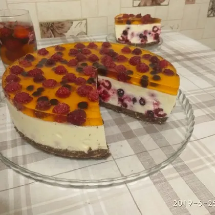 Торт без выпечки ягодно - желейный